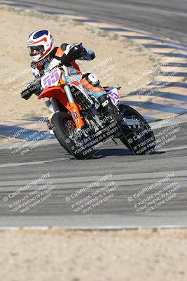 media/Dec-01-2025-Moto Forza (Mon) [[2daa91e15f]]/2-Intermediate Group/Session 2 (Turns 9 and 10)/